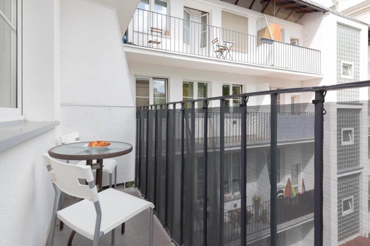 Miodowa Apartment Krasinski Garden Warsaw By Noclegi Renters Exteriér fotografie