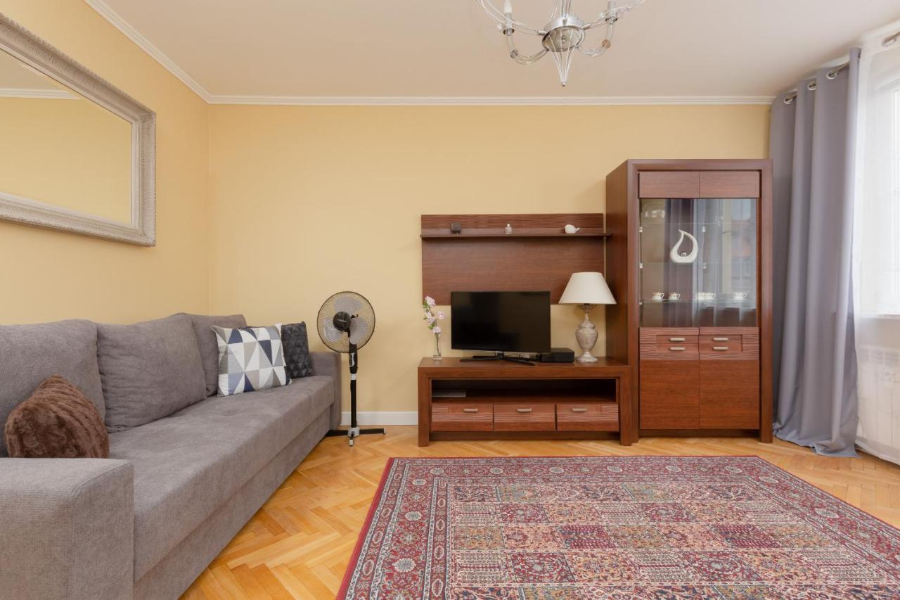 Miodowa Apartment Krasinski Garden Warsaw By Noclegi Renters Exteriér fotografie