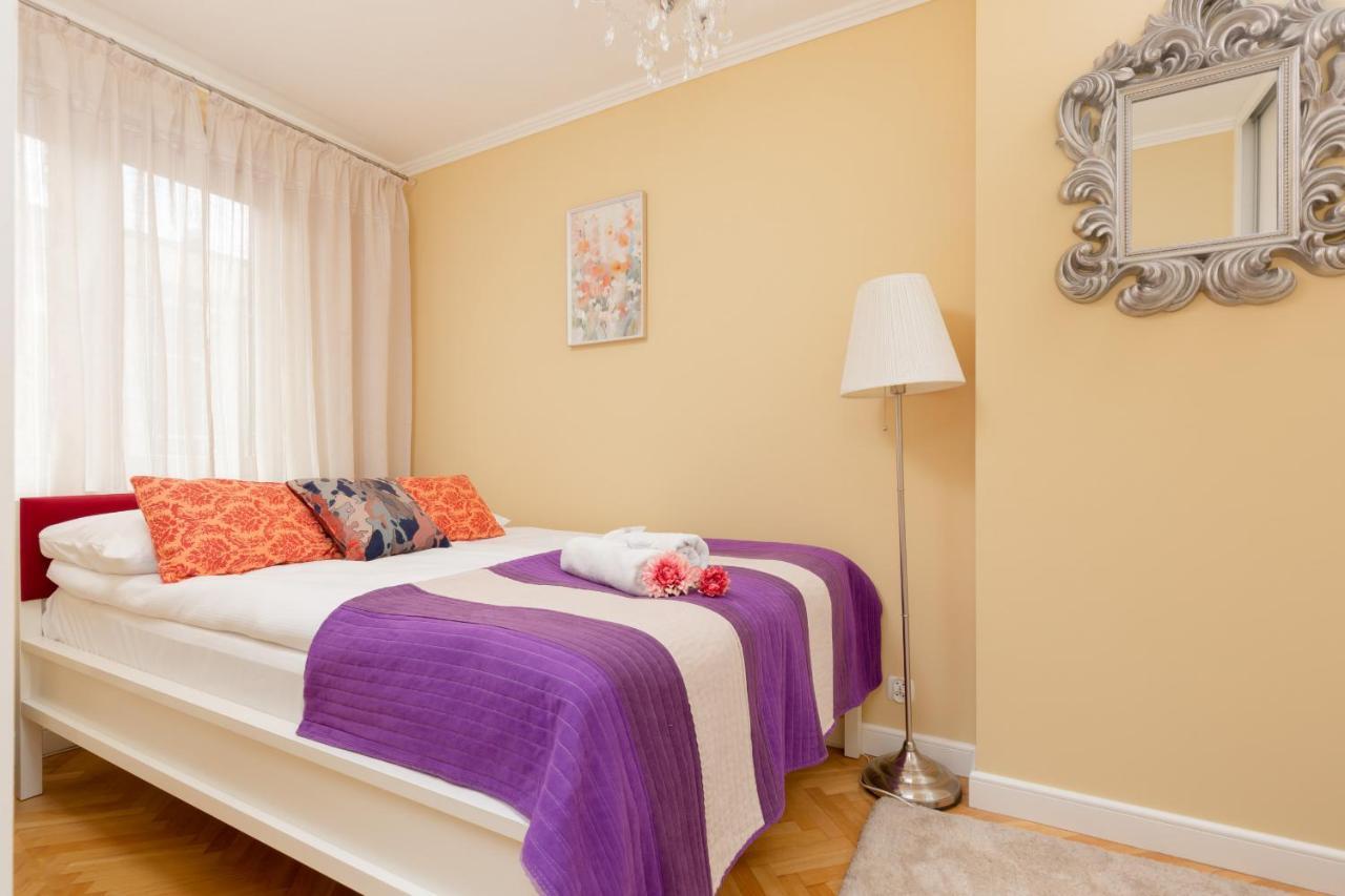 Miodowa Apartment Krasinski Garden Warsaw By Noclegi Renters Exteriér fotografie